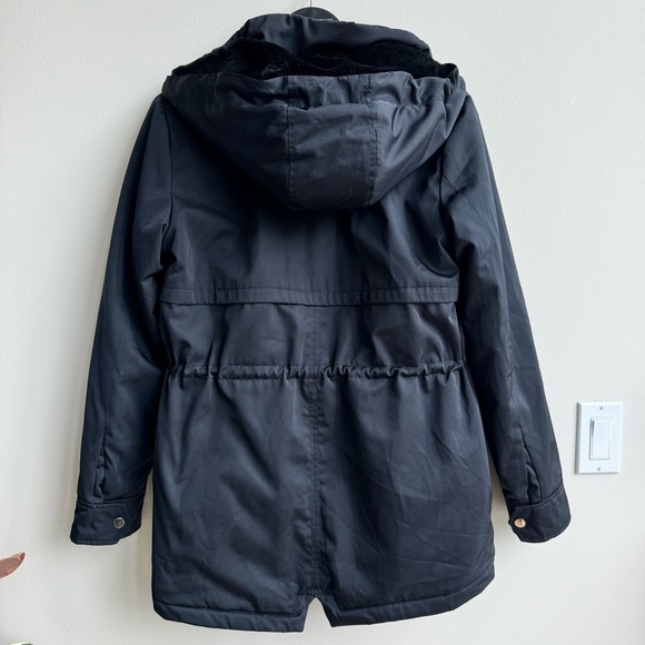 Zara women’s Black Waterproof Gold Tone Removable Faux Fur Hood Size Medium - Picture 3 of 16